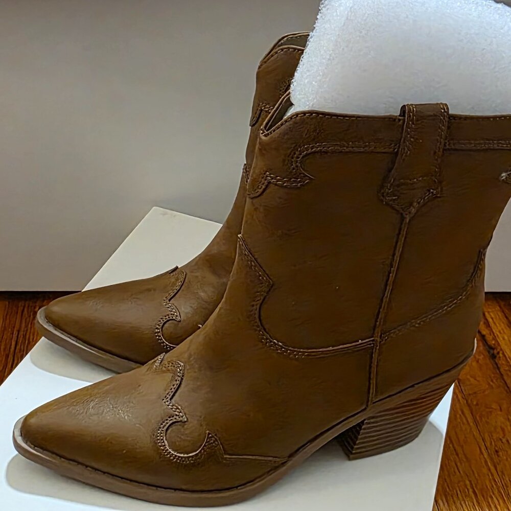 Womens cowgirl style boots - Picture 3 of 5